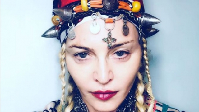 Madonna en tenue amazighe Madonna en tenue amazighe