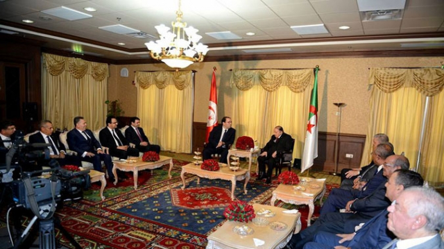 "Bouteflika mourant": Les généraux algériens accusent le Premier ministre tunisien "Bouteflika mourant": Les généraux algériens accusent le Premier ministre tunisien