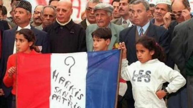 Les harkis réclemnt 40 milliards d'euros Les harkis réclemnt 40 milliards d'euros
