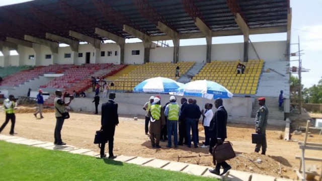 Diapo. Cameroun: les experts de la Fifa et de la CAF passent la sécurité au peigne fin Diapo. Cameroun: les experts de la Fifa et de la CAF passent la sécurité au peigne fin