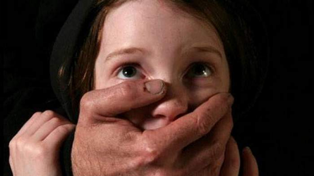 Démenti de la DGSN: La vidéo montrant une agression sexuelle sur une petite fille n’a pas été filmée au Maroc Démenti de la DGSN: La vidéo montrant une agression sexuelle sur une petite fille n’a pas été filmée au Maroc