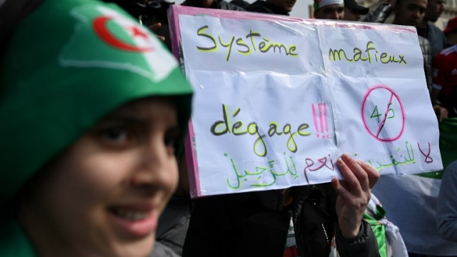 Manifestation à Marseille contre Bouteflika Manifestation à Marseille contre Bouteflika