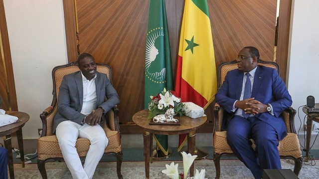 Akon et macky sall Akon et macky sall