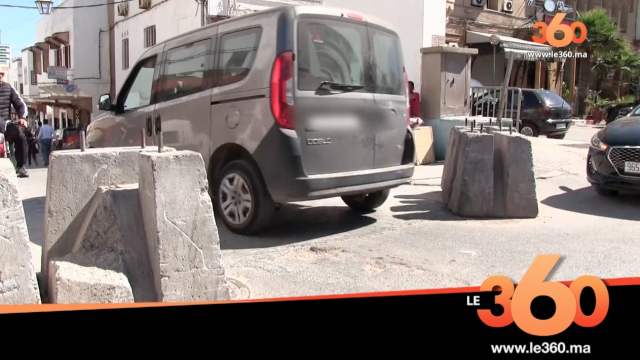 Cover Vidéo -  المدينة العتيقة: فوضى في ركن السيارات دون مراقبة الولاية 