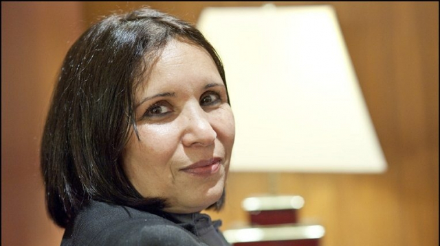 Algérie: Salima Ghazali tire à boulets rouges sur Gaïd Salah Algérie: Salima Ghazali tire à boulets rouges sur Gaïd Salah