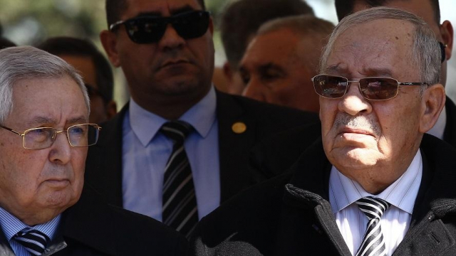 Algérie: Gaïd Salah et Bensalah en passe de reporter la présidentielle Algérie: Gaïd Salah et Bensalah en passe de reporter la présidentielle