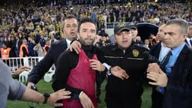 Istanbul derby rixe Istanbul derby rixe
