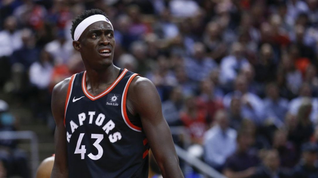 Vidéos. NBA: le Camerounais Siakam et les Raptors entrent dans l'histoire en devenant champions Vidéos. NBA: le Camerounais Siakam et les Raptors entrent dans l'histoire en devenant champions