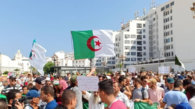 algérie-manif-étudiants algérie-manif-étudiants