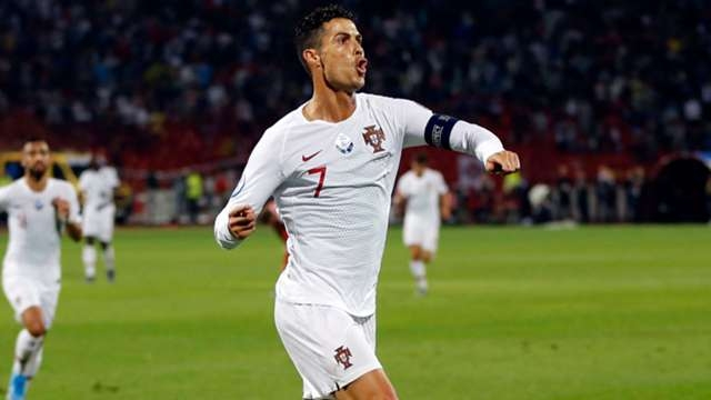 Ronaldo célébration Ronaldo célébration