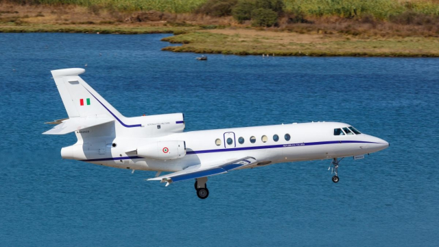 Avion Avion