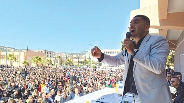 Algérie: Karim Tabbou de nouveau arrêté, moins de 24h après sa libération Algérie: Karim Tabbou de nouveau arrêté, moins de 24h après sa libération