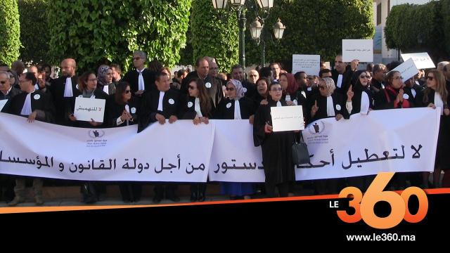Cover Vidéo - المحامون بالمغرب يحتجون امام البرلمان ضد الفصل 9 من مشروع قانون المالية 2020 Cover Vidéo - المحامون بالمغرب يحتجون امام البرلمان ضد الفصل 9 من مشروع قانون المالية 2020
