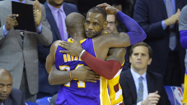 LeBron James et Kobe Bryant LeBron James et Kobe Bryant