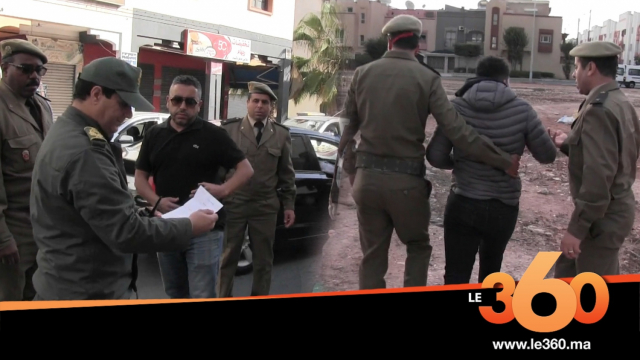 Cover_Vidéo: مطاردات واعتقالات لخارقي حالة الطوارئ الصحية بأكادير Cover_Vidéo: مطاردات واعتقالات لخارقي حالة الطوارئ الصحية بأكادير