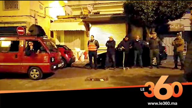 Cover_Vidéo: وعاظ طنجة بالشارع لدعوة الناس عدم التظاهر والخروج من المنازل Cover_Vidéo: وعاظ طنجة بالشارع لدعوة الناس عدم التظاهر والخروج من المنازل
