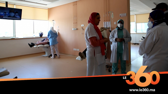 Cover_Vidéo: هكذا يتم علاج مرضى السرطان بجهة طنجة ووقايتهم من كورونا Cover_Vidéo: هكذا يتم علاج مرضى السرطان بجهة طنجة ووقايتهم من كورونا