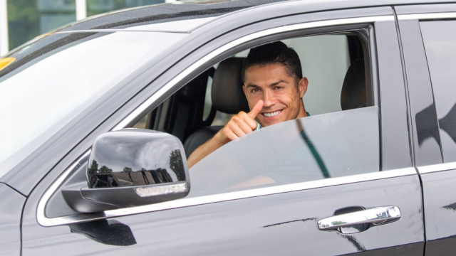 Après deux mois de confinement, Cristiano Ronaldo est de retour à la Juventus Après deux mois de confinement, Cristiano Ronaldo est de retour à la Juventus