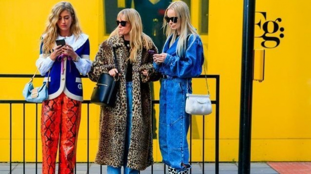 La Fashion Week de Londres devient 100% digitale. La Fashion Week de Londres devient 100% digitale.