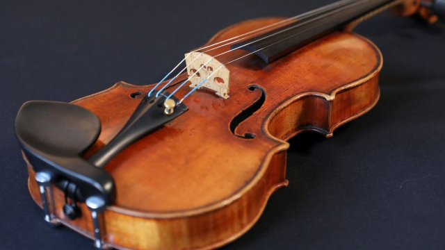 Stradivarius Stradivarius