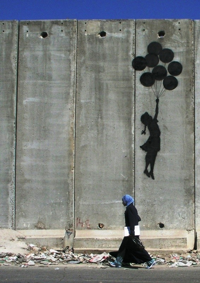"La fillette aux ballons" de Banksy "La fillette aux ballons" de Banksy
