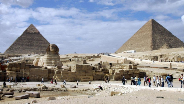 Les pyramides de Gizeh Les pyramides de Gizeh