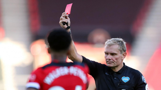 Arbitre anglais Arbitre anglais