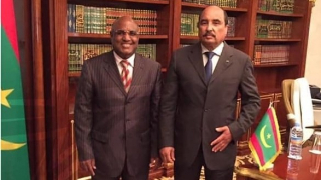 Aziz et son avocat Aziz et son avocat