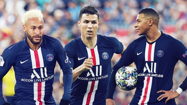 Neymar, CR7 et Mbappé Neymar, CR7 et Mbappé