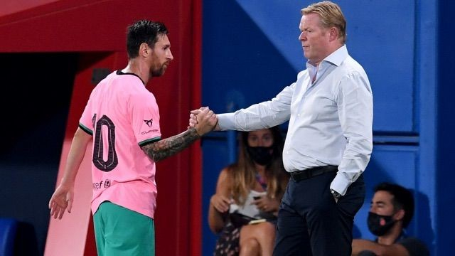 Lionel Messi et Ronald Koeman. Lionel Messi et Ronald Koeman.
