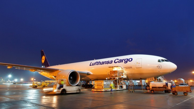 Lufthansa Cargo 