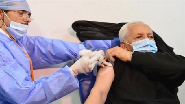 Covid-19: l'Algérie lance sa campagne de vaccination avec trop de centres pour peu de doses Covid-19: l'Algérie lance sa campagne de vaccination avec trop de centres pour peu de doses
