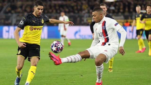Achraf Hakimi et Kylian Mbappél lors d'une précédente confrontation en Ligue des champions. Achraf Hakimi et Kylian Mbappél lors d'une précédente confrontation en Ligue des champions.
