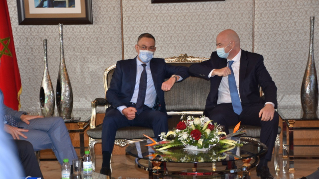 Le président de la FRMF, Fouzi Lekjaa, et le président de la FIFA, Gianni Infantino. Le président de la FRMF, Fouzi Lekjaa, et le président de la FIFA, Gianni Infantino.