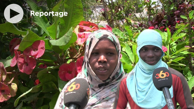 Vidéo. Au cœur du poumon vert de Nouakchott, chez les "fleuristes" Vidéo. Au cœur du poumon vert de Nouakchott, chez les "fleuristes"