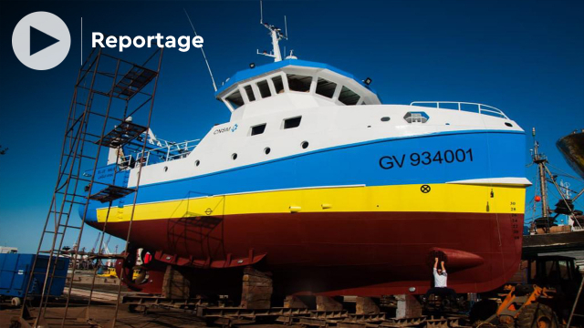 Chalutier high tech - Construction navale - Port d Agadir - Blue Wave - 