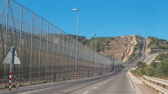 Frontière Melilla - Grillage - Préside occupé de Melilla -