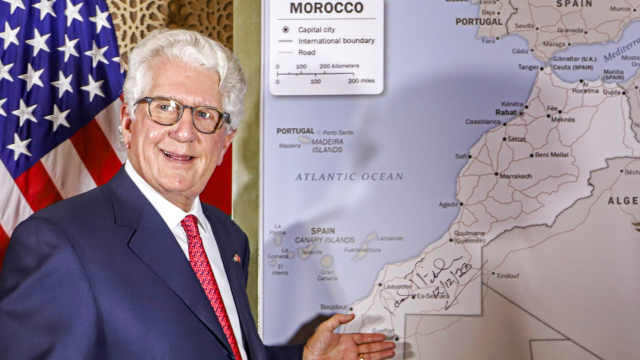 David T. Fischer - ex-ambassadeur américain au Maroc David T. Fischer - ex-ambassadeur américain au Maroc
