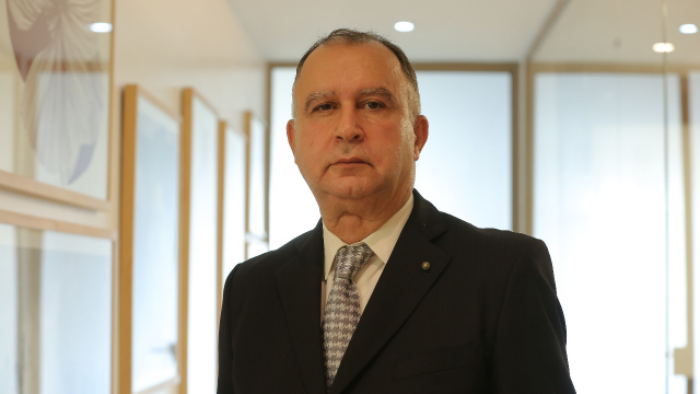 L'éclairage de Adnan Debbarh L'éclairage de Adnan Debbarh