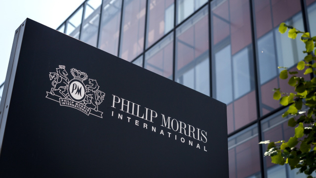 Philip Morris - Cigarettier - Cigarettes - Tabac - Neuchâtel - Suisse Philip Morris - Cigarettier - Cigarettes - Tabac - Neuchâtel - Suisse