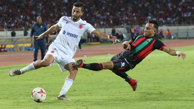 Un précédent duel entre le Wydad et l'AS FAR. Un précédent duel entre le Wydad et l'AS FAR.