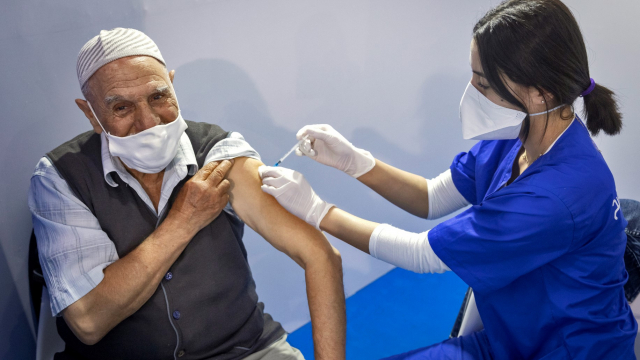 Covid-19 - vaccin Pfizer-BioNTech - centre de vaccination Covid-19 - vaccin Pfizer-BioNTech - centre de vaccination
