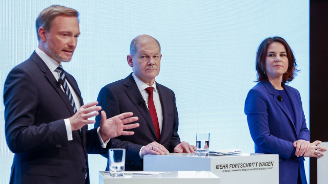 Allemagne - Nouvelle coalition gouvernementale - Christian Lindner - Olaf Scholz - Annalena Baerbock - Berlin Allemagne - Nouvelle coalition gouvernementale - Christian Lindner - Olaf Scholz - Annalena Baerbock - Berlin