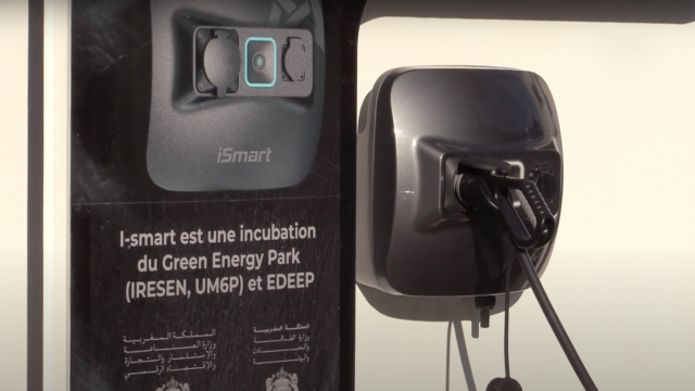 iSmart - Bornes de recharge - voitures électriques - Iresen iSmart - Bornes de recharge - voitures électriques - Iresen
