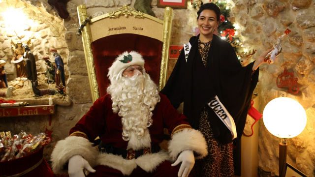 Miss Maroc - Kawtar Benhalima - Miss Univers - Jérusalem - Père Noël
