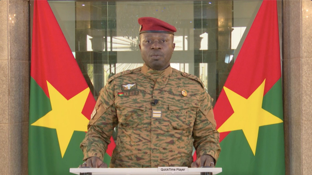 Burkina Faso: première adresse à la nation du lieutenant-colonel Damiba 