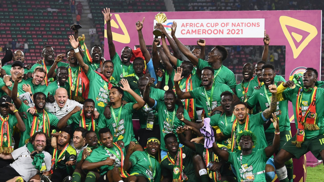 Les champions d'Afrique sénégalais au moment de leur sacre, ce dimanche 6 février. Les champions d'Afrique sénégalais au moment de leur sacre, ce dimanche 6 février.