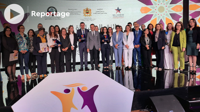 Cover-Vidéo: Egalité Hommes/Femmes: Younes Sekkouri remet les trois trophées de l’égalité professionnelle Cover-Vidéo: Egalité Hommes/Femmes: Younes Sekkouri remet les trois trophées de l’égalité professionnelle
