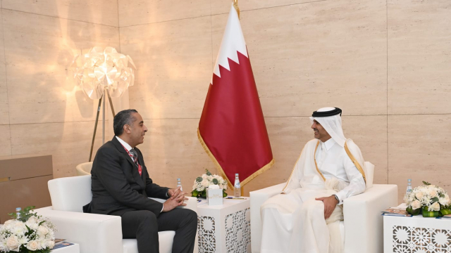 Abdellatif Hammouchi et cheikh Khalid bin Khalifa bin Abdul Aziz al-Thani, président du conseil des ministres du Qatar