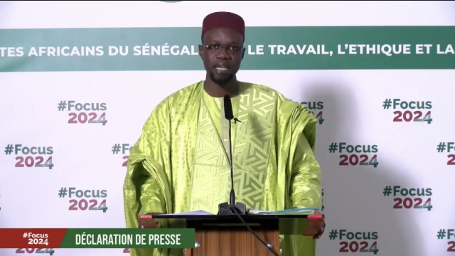Sénégal: l'opposant Sonko soutient Assimi Goïta et officialise sa candidature à la présidentielle